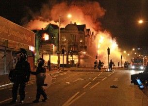 London Riots - burning