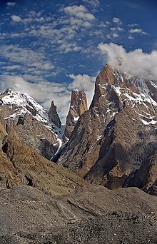 220px-Trango_Towers_2